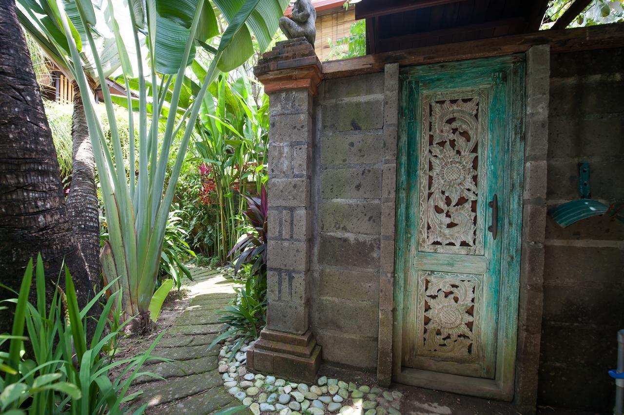Pondok Agung Bed & Breakfast Nusa Dua  Exteriör bild