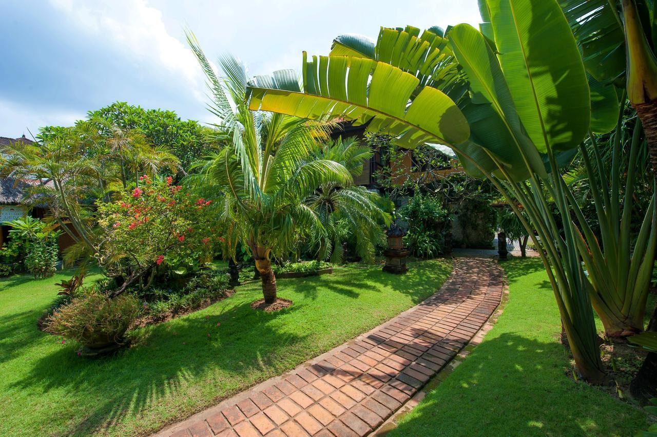 Pondok Agung Bed & Breakfast Nusa Dua  Exteriör bild